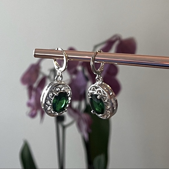 The Emerald Isle Earrings in Tibetan silver. - Picture 6 of 7